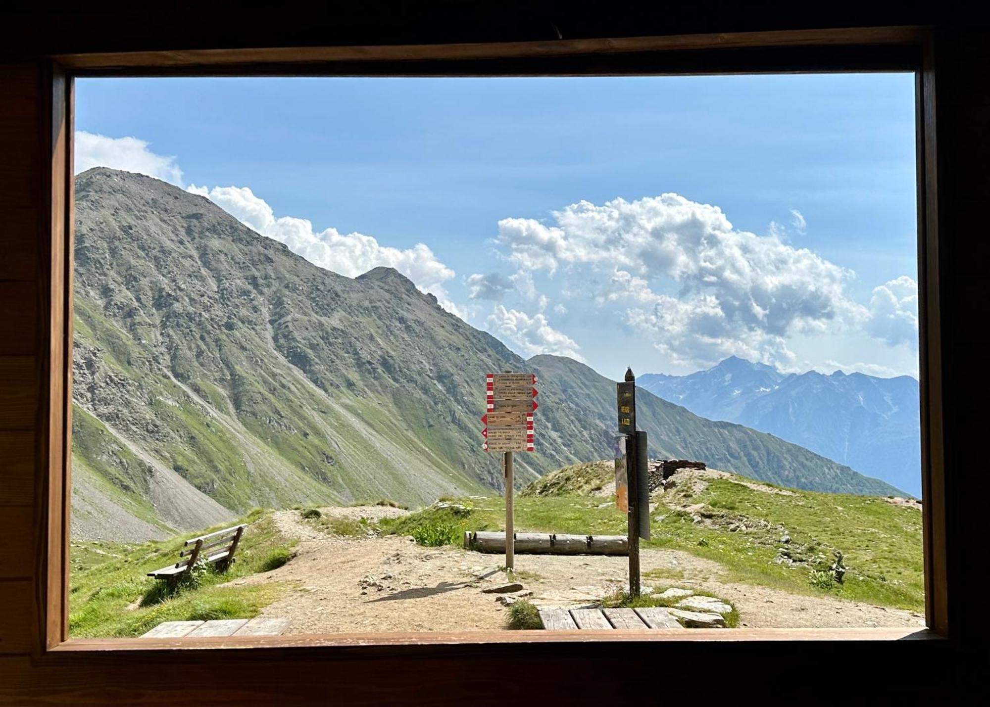 Si Mezzana Home Bagian luar foto